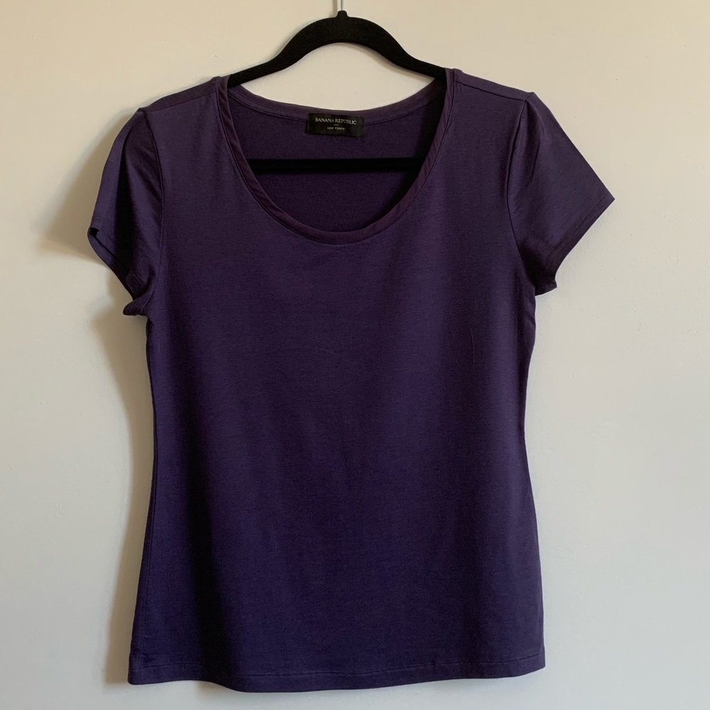 Banana Republic Basic Tee